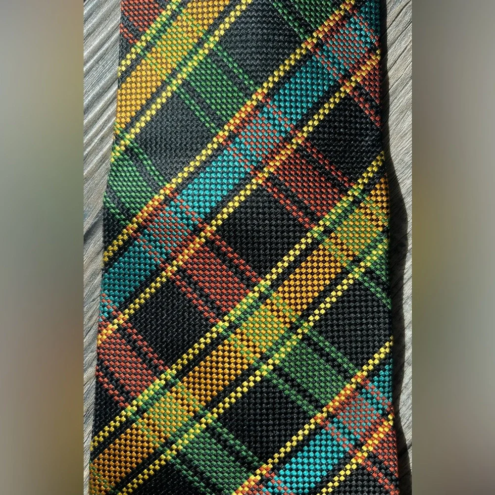 Burberry black label tie
